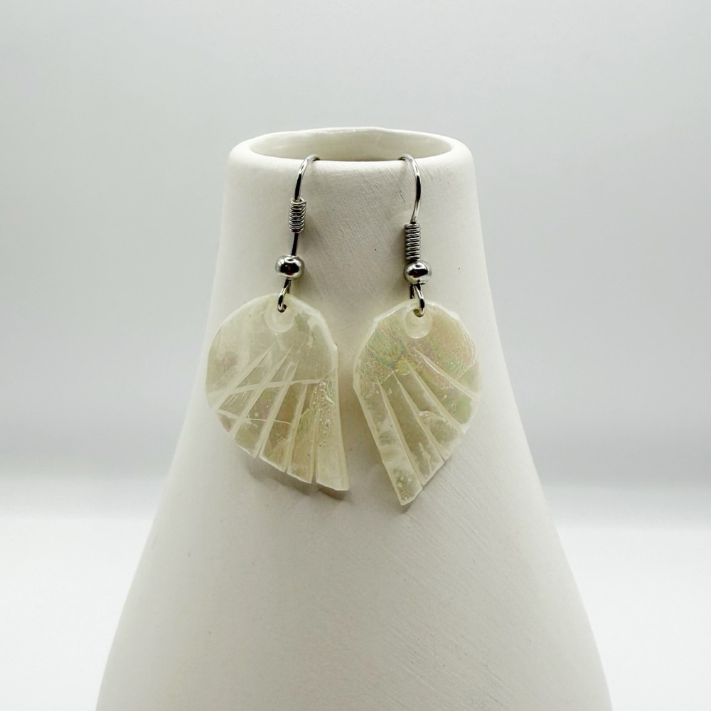 Oscar Of New Orleans Shell Earrings